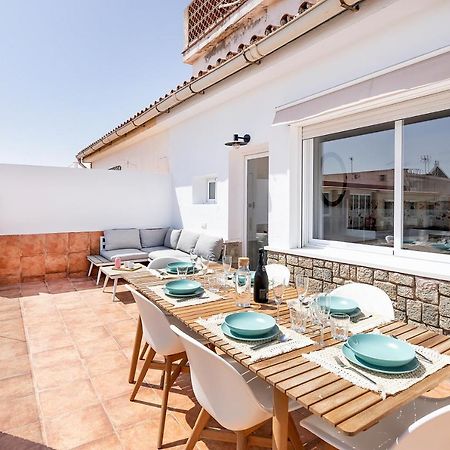 Homey Apt- Atico Con Vistas A La Catedral Malaga Bagian luar foto