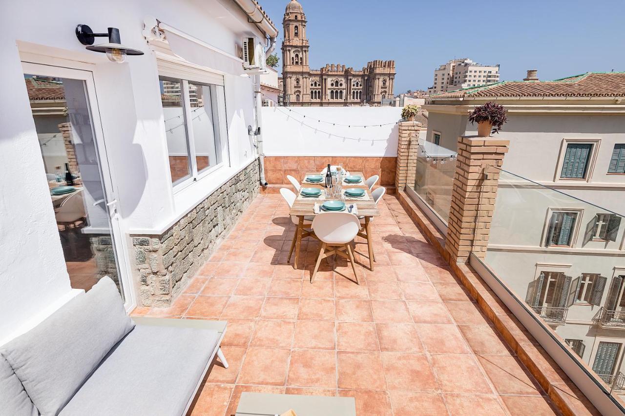 Homey Apt- Atico Con Vistas A La Catedral Malaga Bagian luar foto